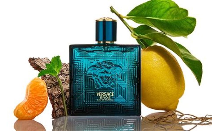 How does Versace Eros smell?