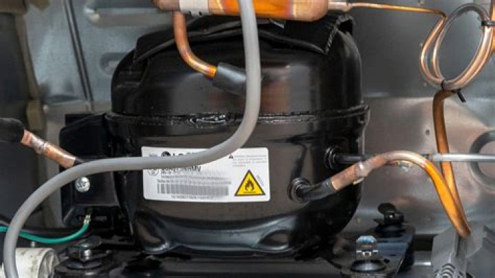 How long does refrigerator compressor last?