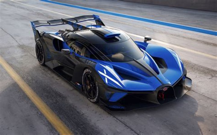 How many Bugattis are in Dubai?