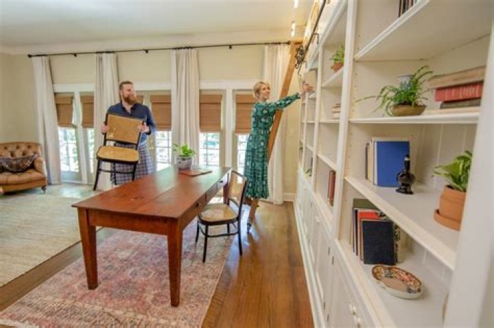 How many houses have the napiers renovated?
