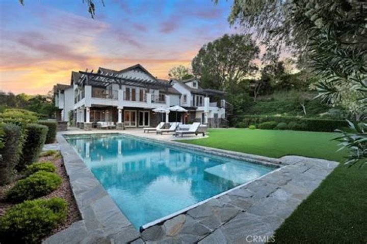 Is all of Calabasas gated?