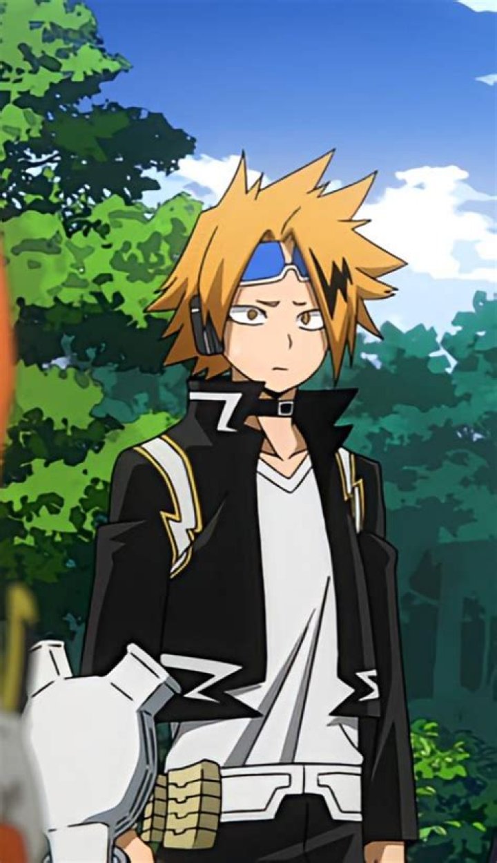 Is Denki Kaminari a girl?
