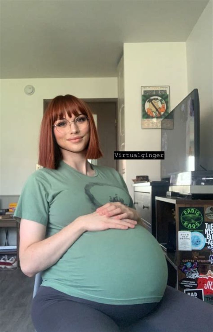 Is it OK to press on pregnant belly?
