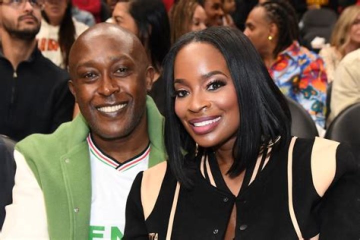 What does Shamea Morton do for a living?