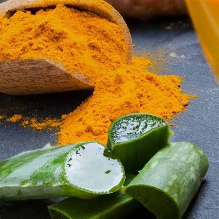 What happens if I apply aloe vera with turmeric?