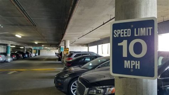What is the speed limit in a parking lot in California?
