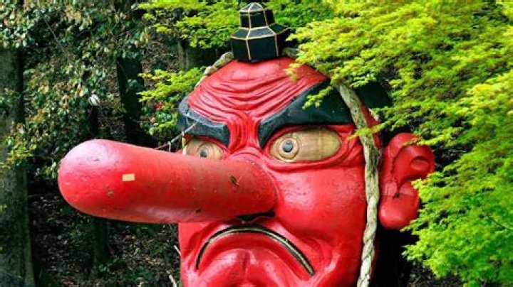 Where do the tengu live?